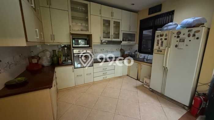 For Sale! Premium House LT 1295m2 Desain Modern di Cipete For Sale! Premium House LT 1295m2 Desain Modern di Cipete