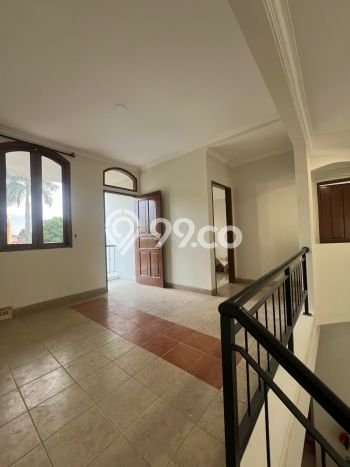 Rumah Strategis Modern Lb 130m2 di Pinang, Tangerang Rumah Strategis Modern Lb 130m2 di Pinang, Tangerang