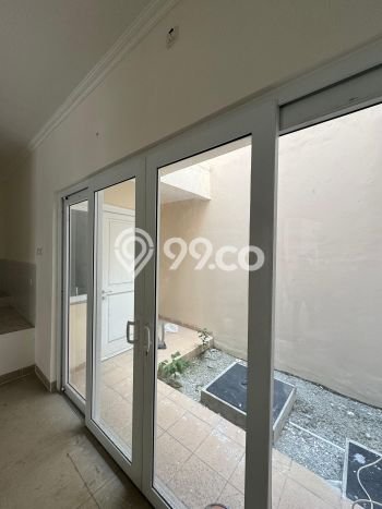 Dijual Rumah Luas Elegan Dengan View Cantik di Kalideres, Jakarta Barat Dijual Rumah Luas Elegan Dengan View Cantik di Kalideres, Jakarta Barat
