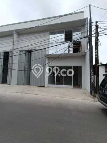 Gudang Kawasan Niaga di Kalideres, Luas 250m2m², Siap Operasional Gudang Kawasan Niaga di Kalideres, Luas 250m2m², Siap Operasional