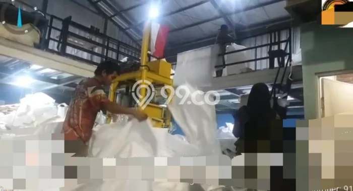 Gudang Dijual di Kembangan Jakarta Barat dengan LB 240m2 Gudang Dijual di Kembangan Jakarta Barat dengan LB 240m2