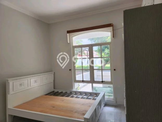 Rumah Luas Asri 2 KT Siap Pakai di Graha Padma Semarang Rumah Luas Asri 2 KT Siap Pakai di Graha Padma Semarang