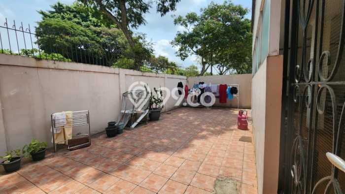Jual Rumah Mewah Elegan Dengan View Eksklusif di Lippo Karawaci, Tangerang Jual Rumah Mewah Elegan Dengan View Eksklusif di Lippo Karawaci, Tangerang