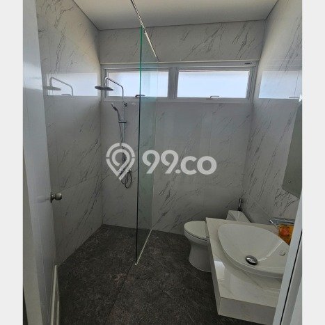 Ready to Use! Luxury House LT 196m2 Desain Elegan di Gading Serpong Ready to Use! Luxury House LT 196m2 Desain Elegan di Gading Serpong