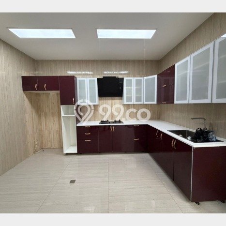 Disewakan! Rumah 5 Kamar Tidur &
3 Kamar Mandi di BSD Delatinos, Tangerang Disewakan! Rumah 5 Kamar Tidur &
3 Kamar Mandi di BSD Delatinos, Tangerang