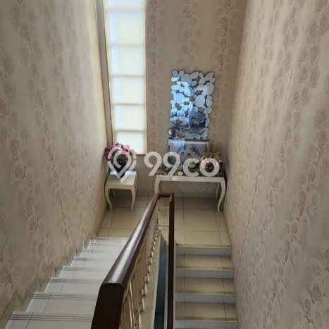 Dijual Rumah Mewah Elegan Dengan View Eksklusif di Gading Serpong, Tangerang Dijual Rumah Mewah Elegan Dengan View Eksklusif di Gading Serpong, Tangerang