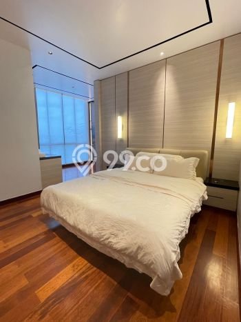 Ready to Use! Luxury House LT 283m2 Desain Elegan di BSD Ready to Use! Luxury House LT 283m2 Desain Elegan di BSD