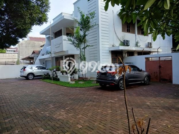 Rumah Eksklusif Siap Huni LT 895m2 di Duren Sawit, Jakarta Timur Rumah Eksklusif Siap Huni LT 895m2 di Duren Sawit, Jakarta Timur