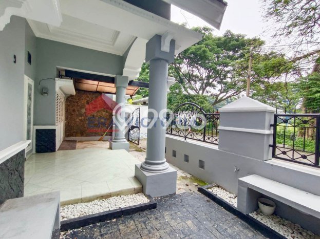 Lokasi strategis! Rumah siap huni disewakan di Lowokwaru LB 180m2 Lokasi strategis! Rumah siap huni disewakan di Lowokwaru LB 180m2