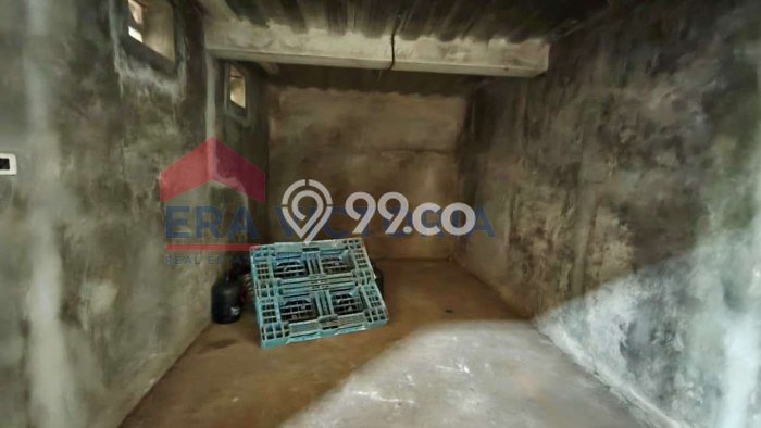 Dijual Kost di Pakis, Malang, 35 KT, 35 KM, Luas 1850m2 Dijual Kost di Pakis, Malang, 35 KT, 35 KM, Luas 1850m2
