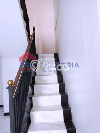 FOR RENT! Ruko di Tlogomas Cocok untuk Bisnis 68m2 FOR RENT! Ruko di Tlogomas Cocok untuk Bisnis 68m2