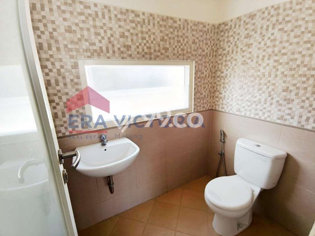 Ready to Use! Premium House LT 200m2 Desain Modern di Araya Ready to Use! Premium House LT 200m2 Desain Modern di Araya