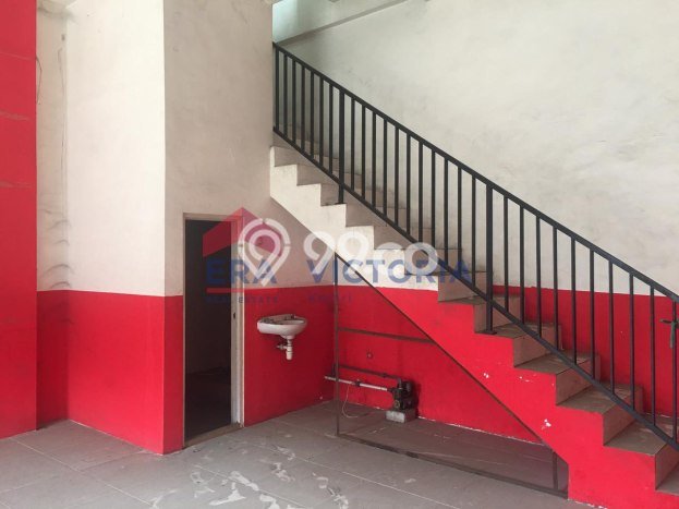 Ruko Dijual Lokasi Emas di Mojoroto Luas 360m2 Ruko Dijual Lokasi Emas di Mojoroto Luas 360m2