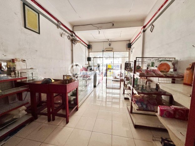 Ruko Bagus LT 93m2 LB 136m2 Dijual di Lowokwaru Malang Ruko Bagus LT 93m2 LB 136m2 Dijual di Lowokwaru Malang