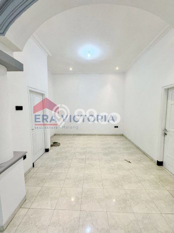 Lokasi strategis! Rumah siap huni disewakan di Lowokwaru LB 180m2 Lokasi strategis! Rumah siap huni disewakan di Lowokwaru LB 180m2