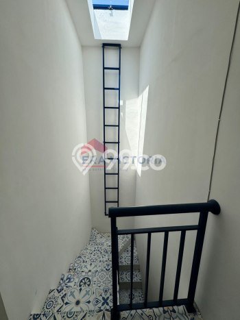 Dijual Segera Kost 11 Kamar, 11 Kamar Mandi di Lowokwaru, Malang, Luas 180m2 Dijual Segera Kost 11 Kamar, 11 Kamar Mandi di Lowokwaru, Malang, Luas 180m2
