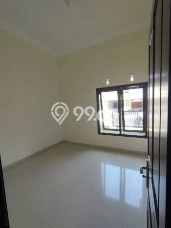 Rumah Luas Asri 3 KT Siap Huni di Villa Puncak Tidar Malang Rumah Luas Asri 3 KT Siap Huni di Villa Puncak Tidar Malang