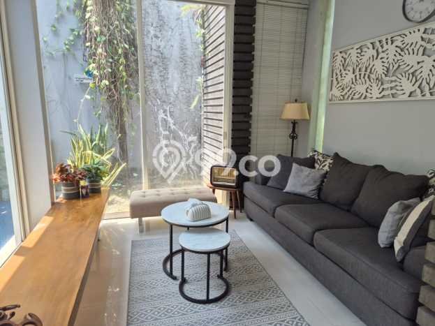 Hunian Mewah Siap Huni LT 350m2 di Blimbing, Malang Hunian Mewah Siap Huni LT 350m2 di Blimbing, Malang