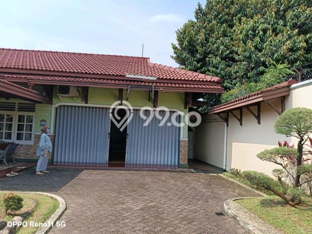 Hunian Mewah Dijual LT 1505m2 di Ciputat, Tangerang Selatan Hunian Mewah Dijual LT 1505m2 di Ciputat, Tangerang Selatan