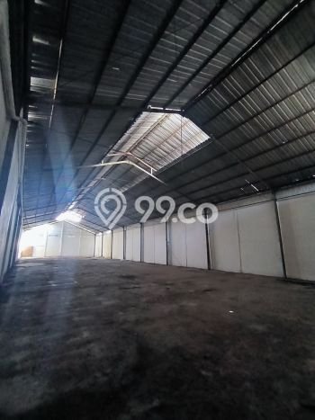 Unit Gudang Dijual di Gresik Gresik Luas Tanah 1520m2, Luas Bangunan 1050m2 Unit Gudang Dijual di Gresik Gresik Luas Tanah 1520m2, Luas Bangunan 1050m2