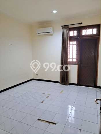 Kesempatan Emas Memiliki Rumah LT 250m2m² / LB 300m2m² di Jantung Kota Pakuwon, Surabaya Kesempatan Emas Memiliki Rumah LT 250m2m² / LB 300m2m² di Jantung Kota Pakuwon, Surabaya