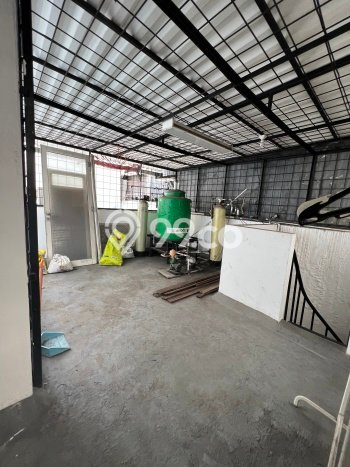 Rumah Elit Modern Tanpa Renovasi di Cihuni Tangerang Rumah Elit Modern Tanpa Renovasi di Cihuni Tangerang