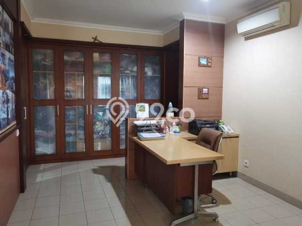 Untuk Dijual! Ruko di Cempaka Mas Jakarta Pusat LT 75m2 / LB 300m2 Kawasan Strategis Untuk Dijual! Ruko di Cempaka Mas Jakarta Pusat LT 75m2 / LB 300m2 Kawasan Strategis