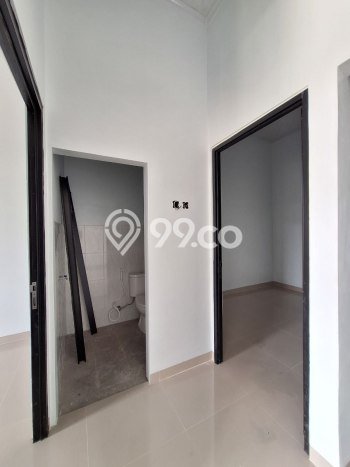 Jual Rumah Strategis Bagus Punya 2 KT di Sawangan Depok SHM Jual Rumah Strategis Bagus Punya 2 KT di Sawangan Depok SHM