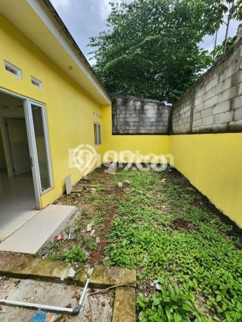 Rumah Luas Asri 2 KT Siap Pakai di Tanah Sareal Bogor Rumah Luas Asri 2 KT Siap Pakai di Tanah Sareal Bogor