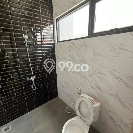 For Sale Hunian Rumah Terawat 2 KT di BSD, Tangerang For Sale Hunian Rumah Terawat 2 KT di BSD, Tangerang