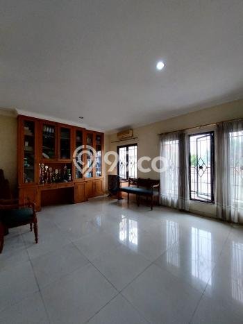 Rumah Eksklusif Dijual LT 274m2 di BSD, Tangerang Selatan Rumah Eksklusif Dijual LT 274m2 di BSD, Tangerang Selatan