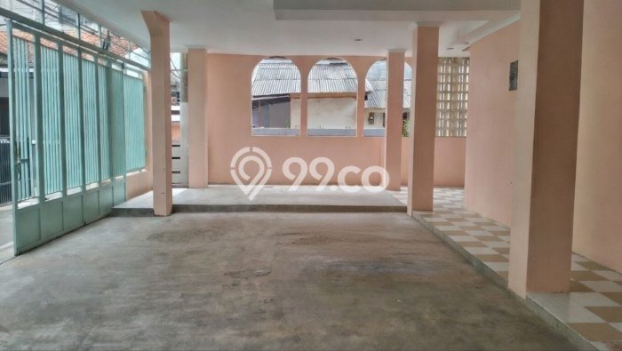 Unit Kost Dijual di Antapani dengan 12 Kamar Tidur & Luas Bangunan 270m2 Unit Kost Dijual di Antapani dengan 12 Kamar Tidur & Luas Bangunan 270m2