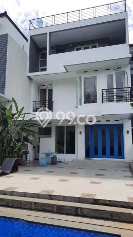 LOKASI STRATEGIS! Vila di , Luas 200m2m², Dekat pusat kota LOKASI STRATEGIS! Vila di , Luas 200m2m², Dekat pusat kota