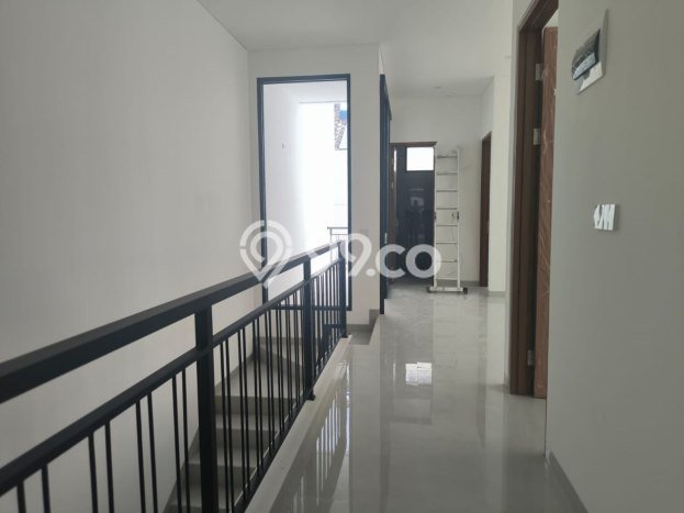 Hunian Mewah LB 200m2 Siap Pakai Desain Elegan di Setra Sari, Bandung Hunian Mewah LB 200m2 Siap Pakai Desain Elegan di Setra Sari, Bandung