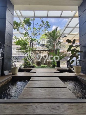 Rumah Mewah LB 320m2 Siap Pakai Desain Elegan di Turangga, Bandung Rumah Mewah LB 320m2 Siap Pakai Desain Elegan di Turangga, Bandung