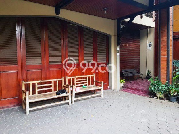 For Sale! Luxury House LT 280m2 Desain Elegan di Turangga For Sale! Luxury House LT 280m2 Desain Elegan di Turangga