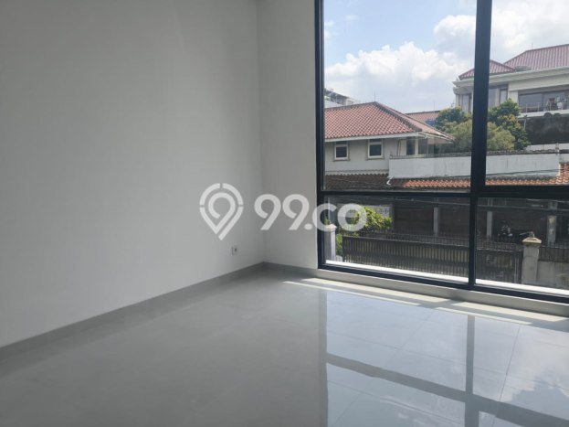 Hunian Mewah LB 200m2 Siap Pakai Desain Elegan di Setra Sari, Bandung Hunian Mewah LB 200m2 Siap Pakai Desain Elegan di Setra Sari, Bandung