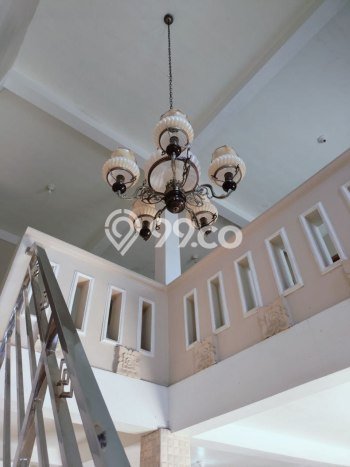 Rumah Exclusive LT 90m² / LB 190m² di Kawasan Asri Margahayu, Bandung Rumah Exclusive LT 90m² / LB 190m² di Kawasan Asri Margahayu, Bandung