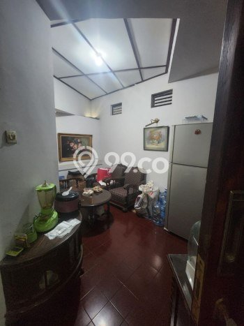 Rumah Elit Modern Tanpa Renovasi di Sumurbandung Bandung Rumah Elit Modern Tanpa Renovasi di Sumurbandung Bandung