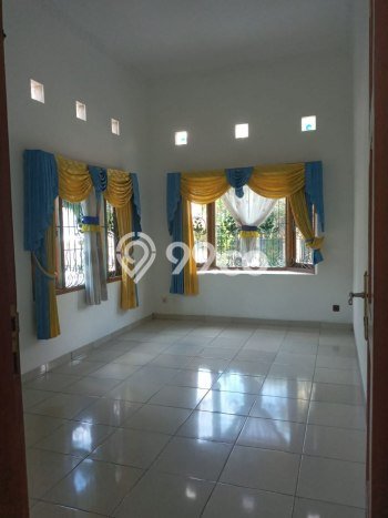 Rumah Modern 7 Kamar Terawat di Bandung Kota, Dekat Tempat Strategis, Bandung Rumah Modern 7 Kamar Terawat di Bandung Kota, Dekat Tempat Strategis, Bandung