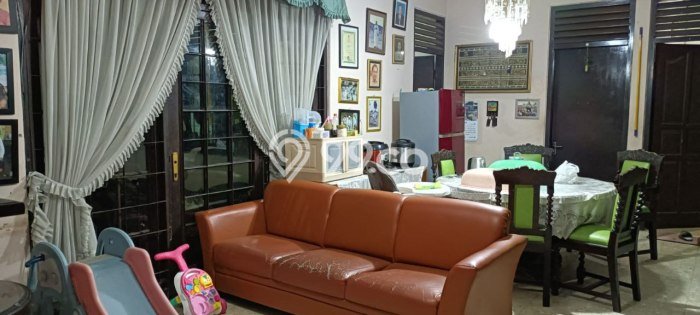 Rumah Elit LB 350m2 Siap Pakai Desain Elegan di Sayap Dago, Bandung Rumah Elit LB 350m2 Siap Pakai Desain Elegan di Sayap Dago, Bandung