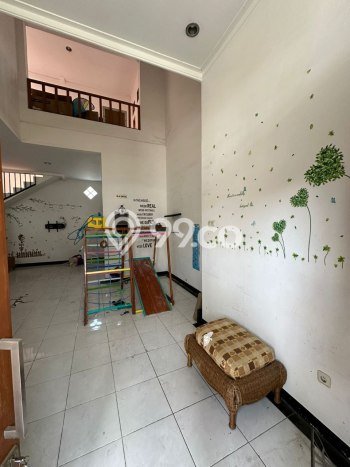 Rumah LT 112m² / LB 123m² di Kawasan Buah Batu, Bandung Rumah LT 112m² / LB 123m² di Kawasan Buah Batu, Bandung
