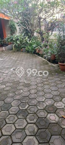 Rumah Elit LB 280m2 Siap Pakai Desain Elegan di Buah Batu, Bandung Rumah Elit LB 280m2 Siap Pakai Desain Elegan di Buah Batu, Bandung