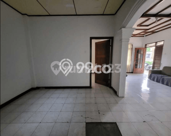 Hunian Mewah LB 150m2 Siap Huni Desain Elegan di Riau, Bandung Hunian Mewah LB 150m2 Siap Huni Desain Elegan di Riau, Bandung