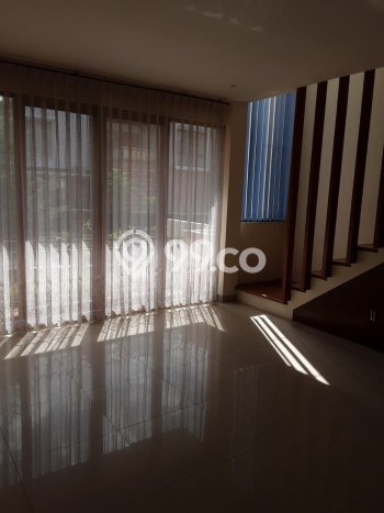 Rumah Minimalis 3 Kamar LT 196m2 di Geger Kalong Rumah Minimalis 3 Kamar LT 196m2 di Geger Kalong