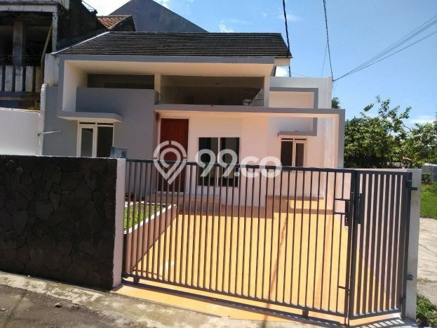 Jual Rumah Bagus Siap Huni LB 86m2 di Antapani, Bandung Jual Rumah Bagus Siap Huni LB 86m2 di Antapani, Bandung