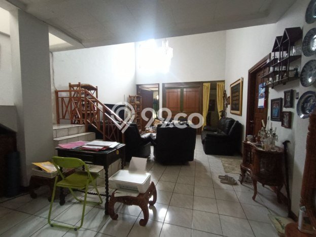 Jual Rumah Mewah Megah Dengan View Eksklusif di Cihampelas, Bandung Jual Rumah Mewah Megah Dengan View Eksklusif di Cihampelas, Bandung