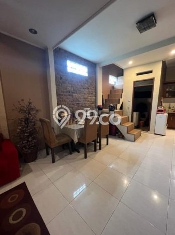 Rumah Luas Asri 4 KT Siap Huni di Taman Kopo Indah Bandung Rumah Luas Asri 4 KT Siap Huni di Taman Kopo Indah Bandung