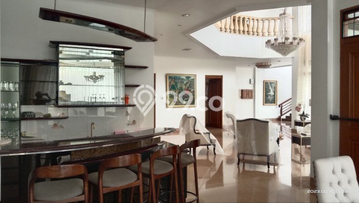Hunian Elit LB 750m2 Siap Pakai Desain Elegan di Setiabudi, Bandung Hunian Elit LB 750m2 Siap Pakai Desain Elegan di Setiabudi, Bandung