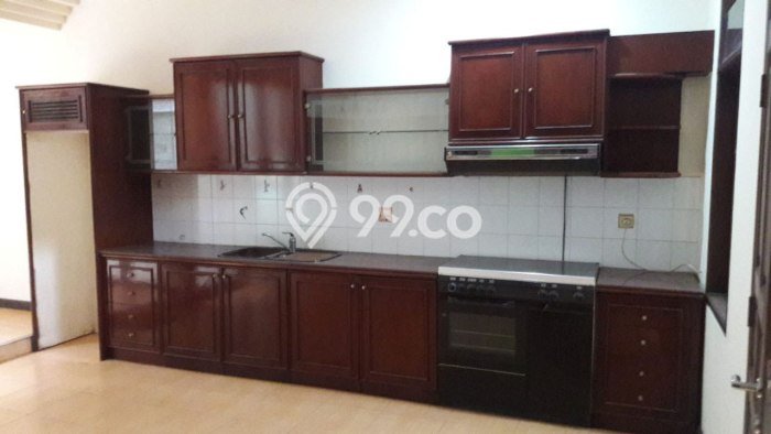 INVESTASI CERDAS! Rumah Exclusive Pajajaran, Bandung, LT 236m2m² Luas Bangunan 400m2m² INVESTASI CERDAS! Rumah Exclusive Pajajaran, Bandung, LT 236m2m² Luas Bangunan 400m2m²